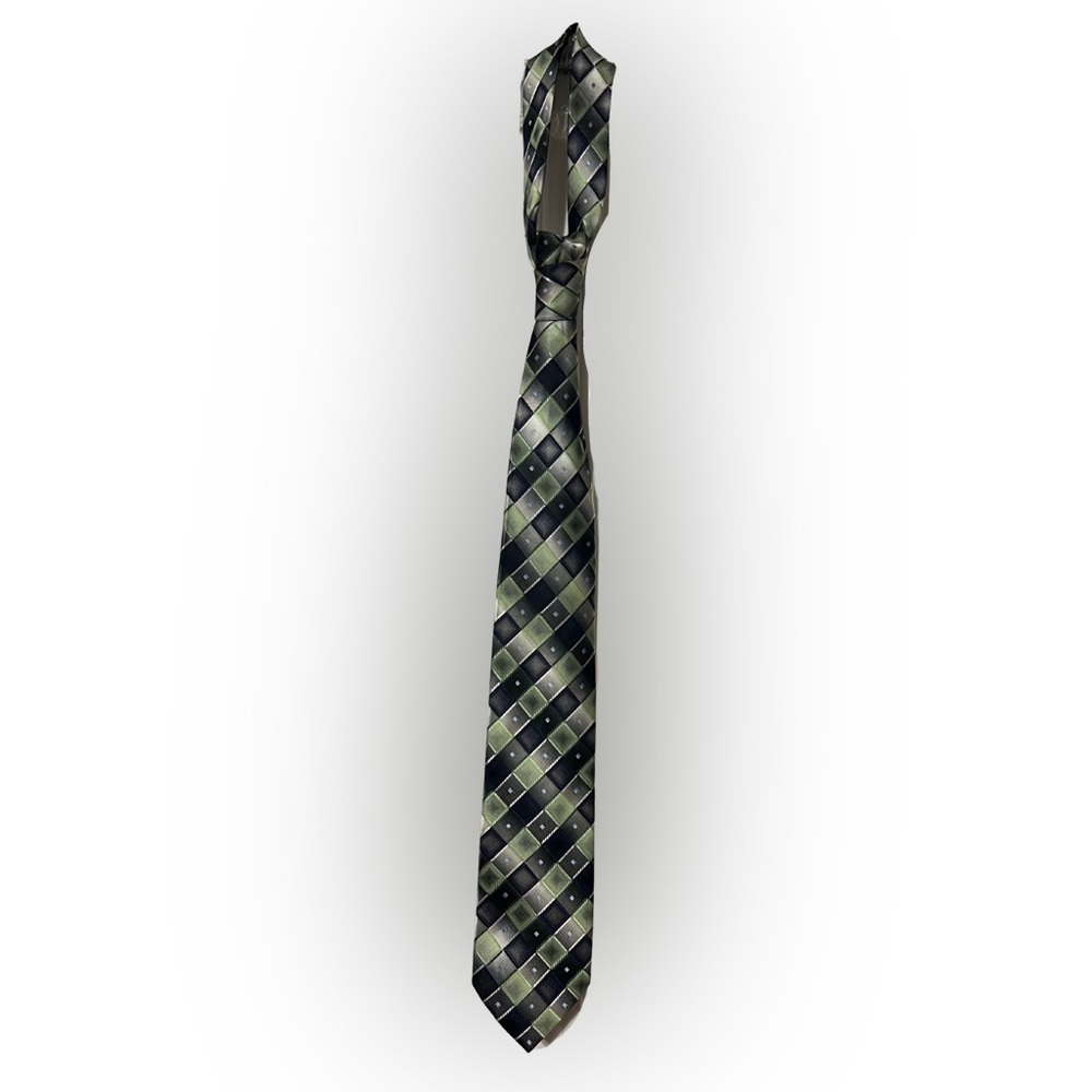 Elegant Green and Black Checkered Tie